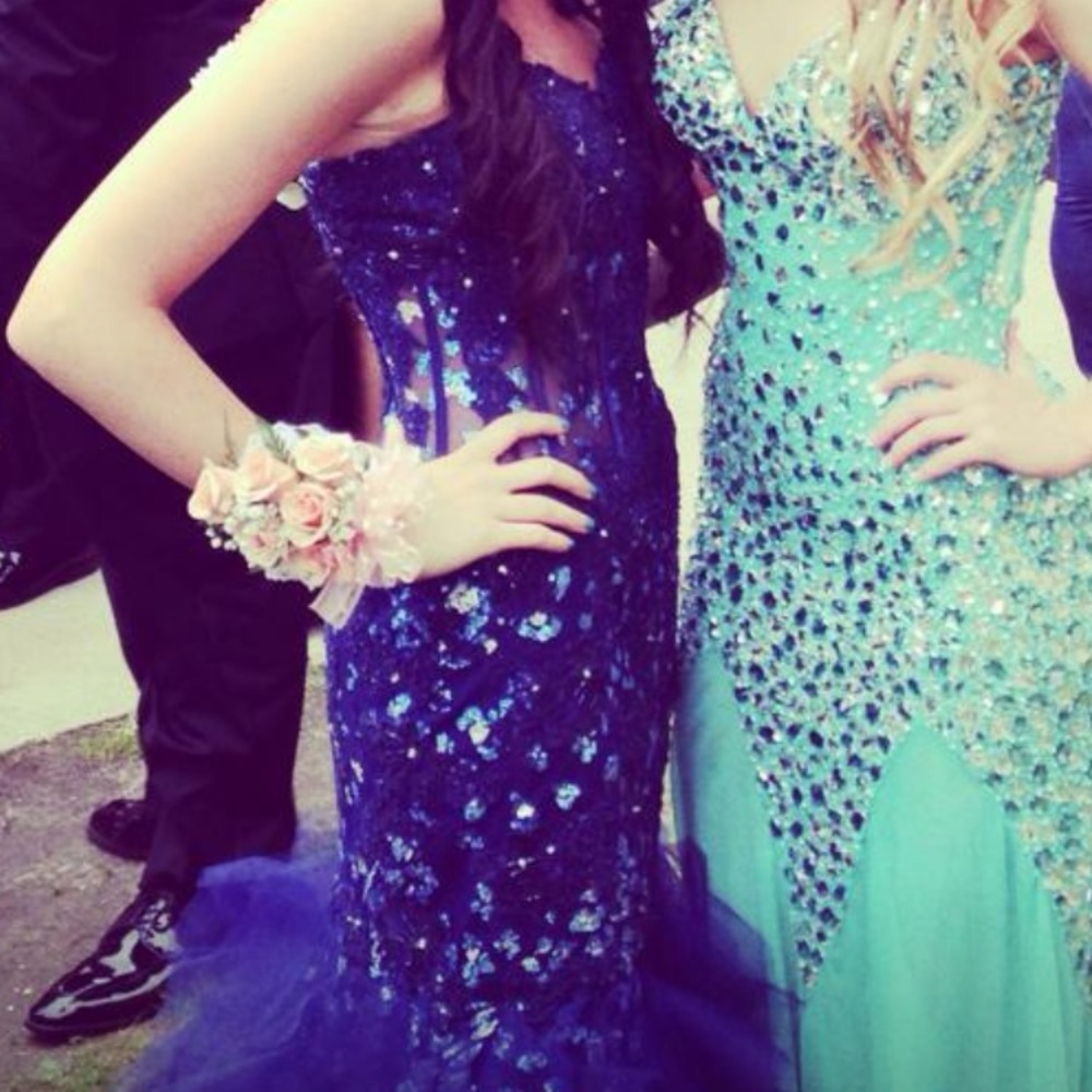 Prom dress